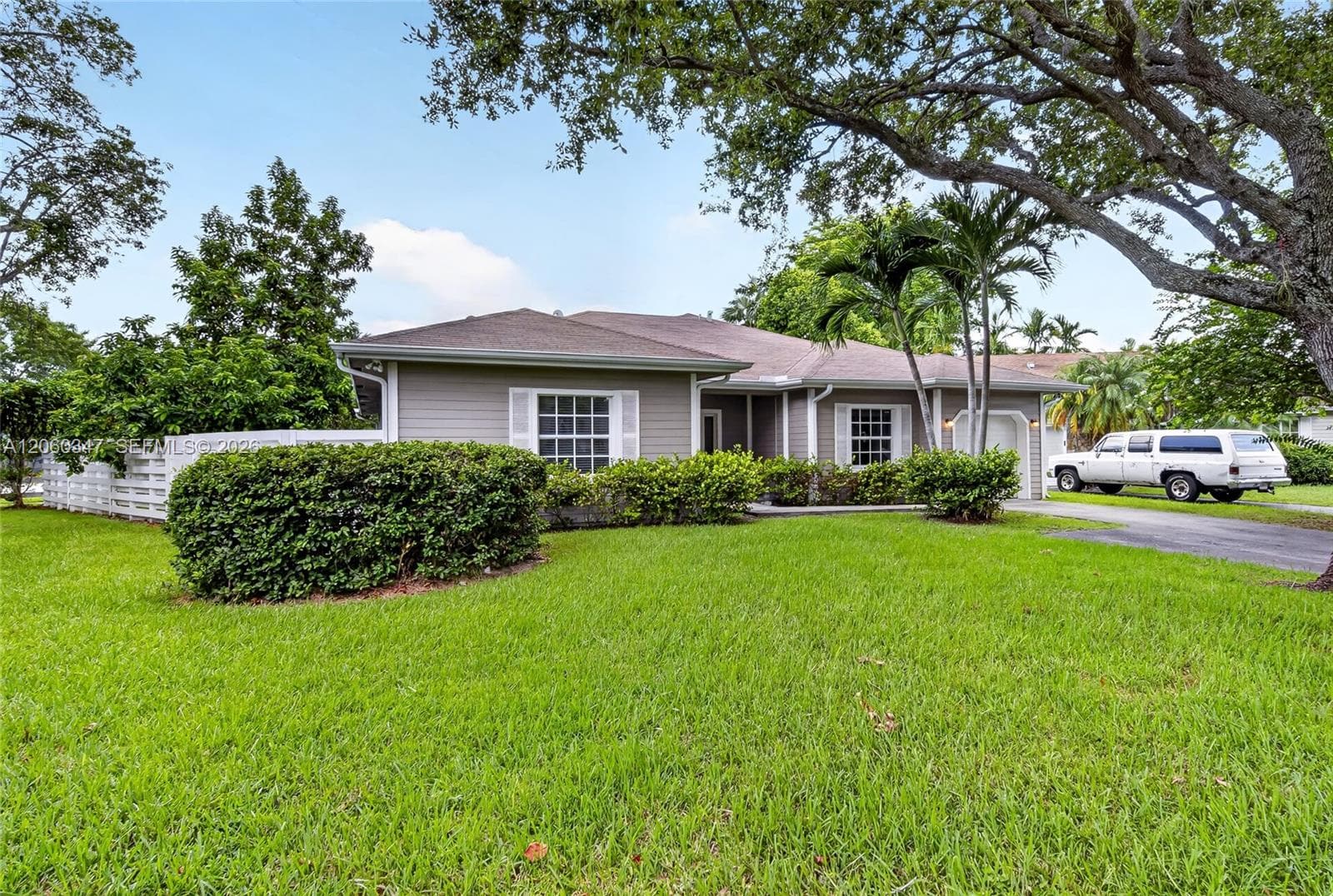 15166 SW 142nd Ct photo 5