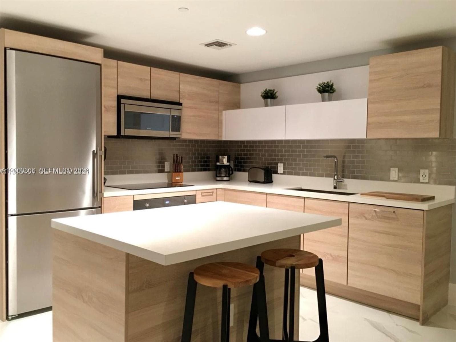 THE HARBOUR SOUTH CONDO · #1818 in North Miami Beach - Photo 11
