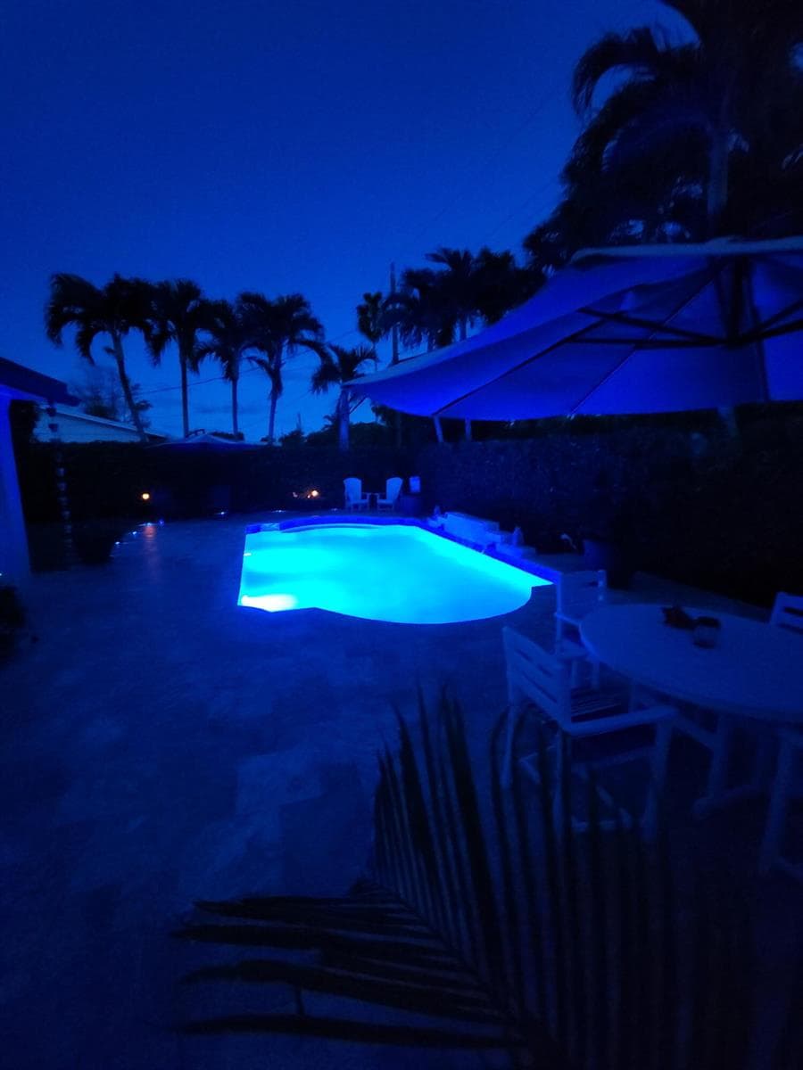 POOL PIC