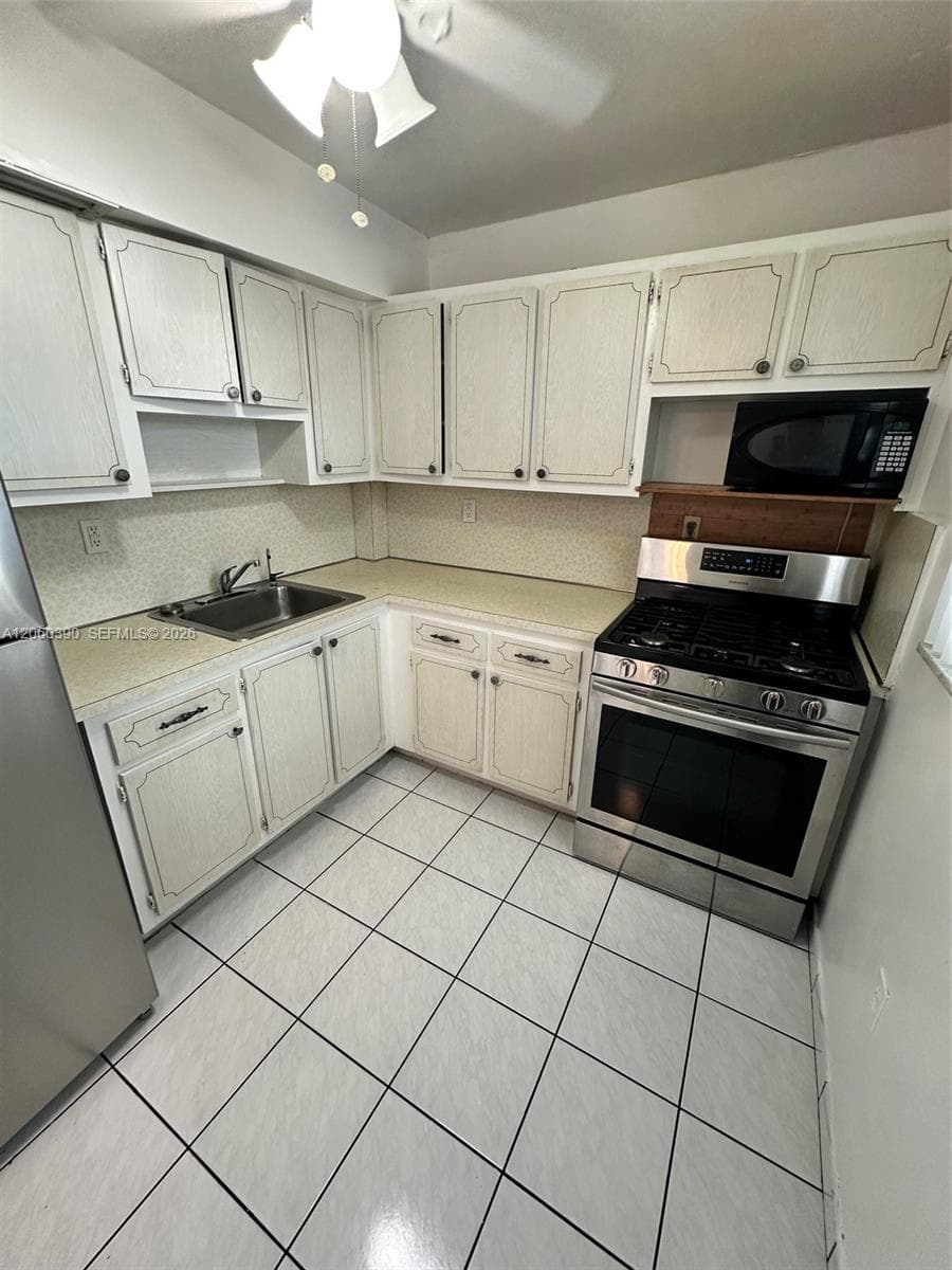 COLLINS TOWERS CONDO · #309 in Miami Beach - Photo 23