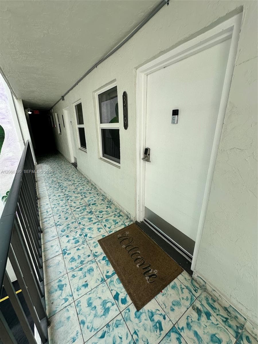 COLLINS TOWERS CONDO · #309 in Miami Beach - Photo 5