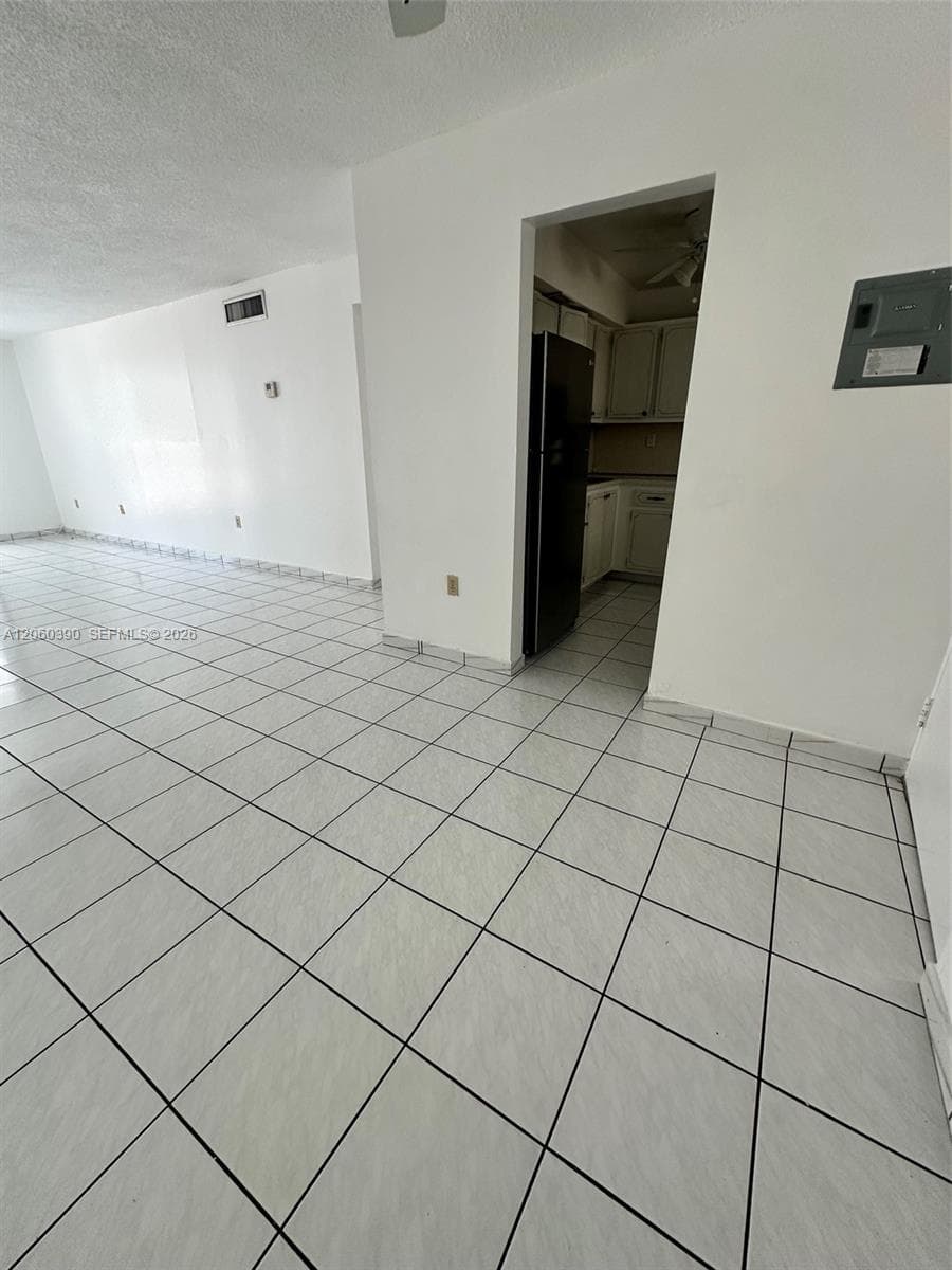COLLINS TOWERS CONDO · #309 in Miami Beach - Photo 10