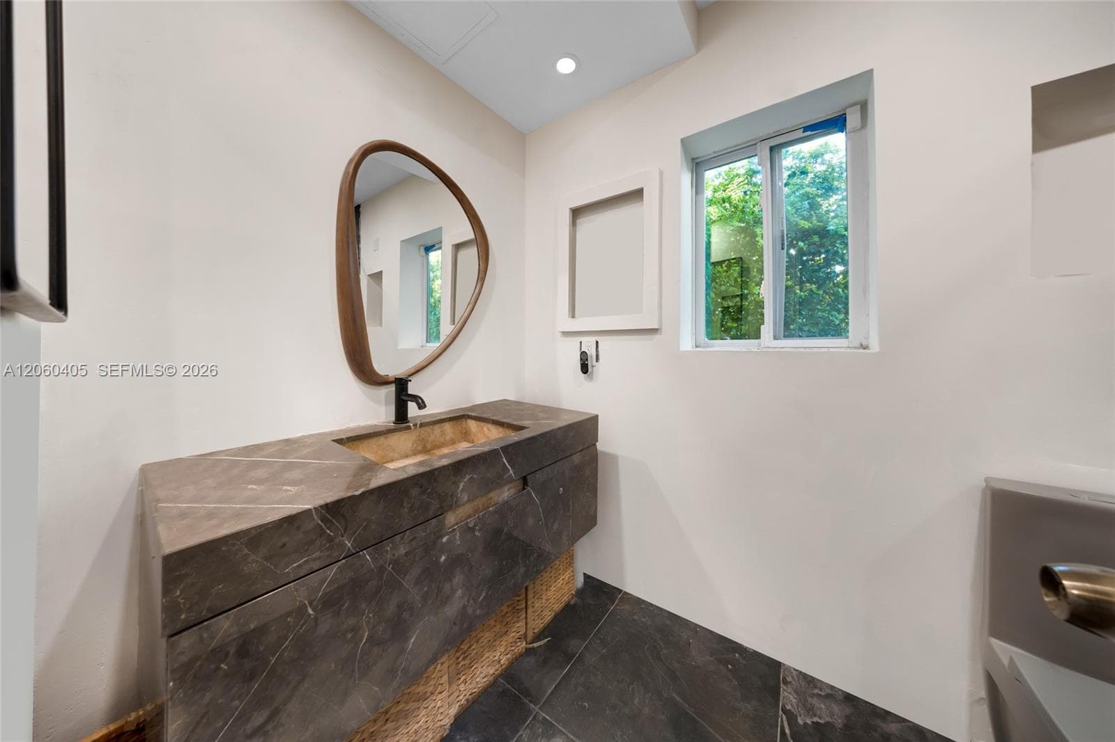 1324 Normandy Dr photo 21