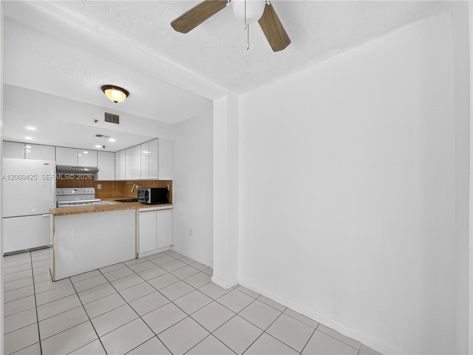 Hall between bedrooms and 1st Bathroom