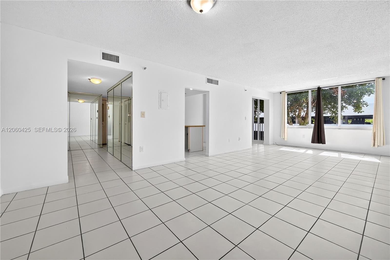 GREYNOLDS PARK CLUB CONDO · #203 in North Miami Beach - Photo 4