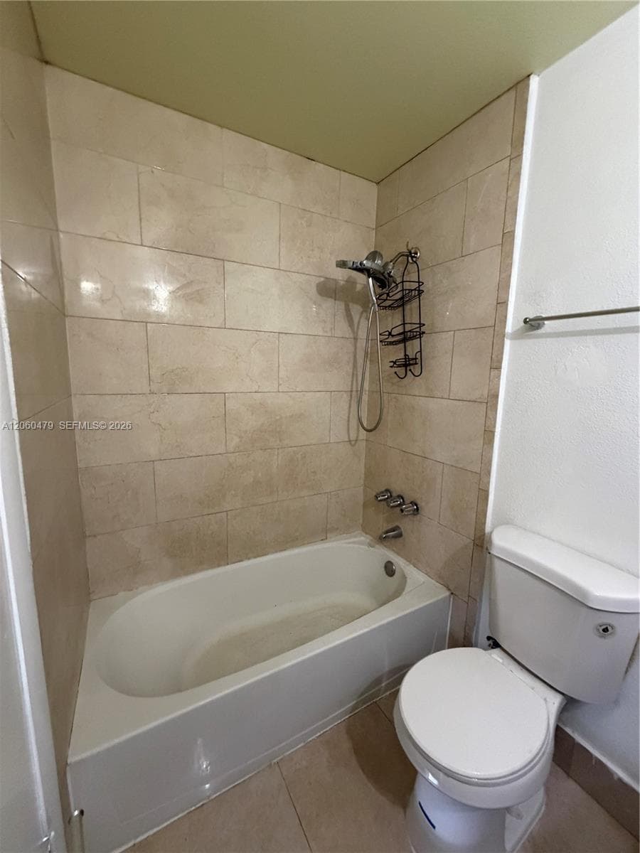 18602 NW 46th Ave #18602 photo 3