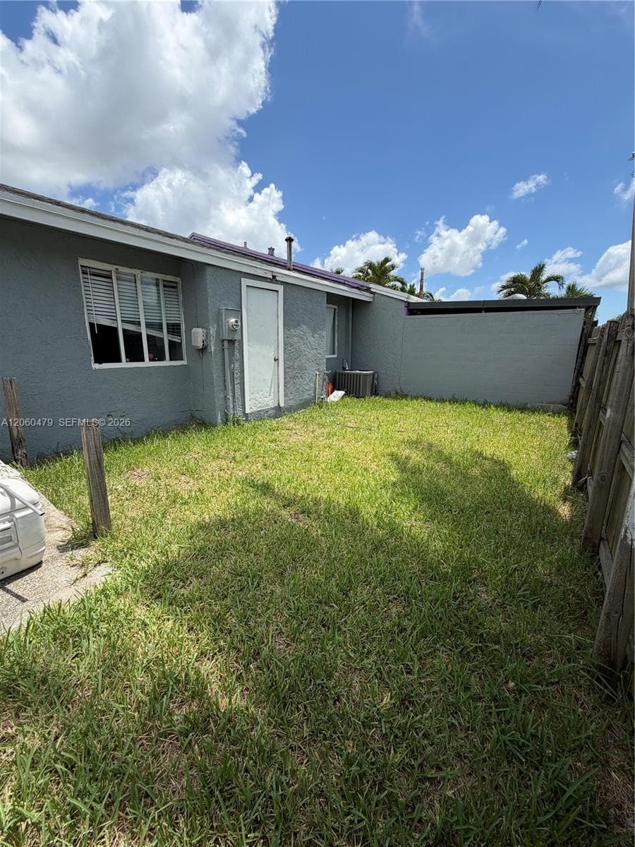 18602 NW 46th Ave #18602 photo 4