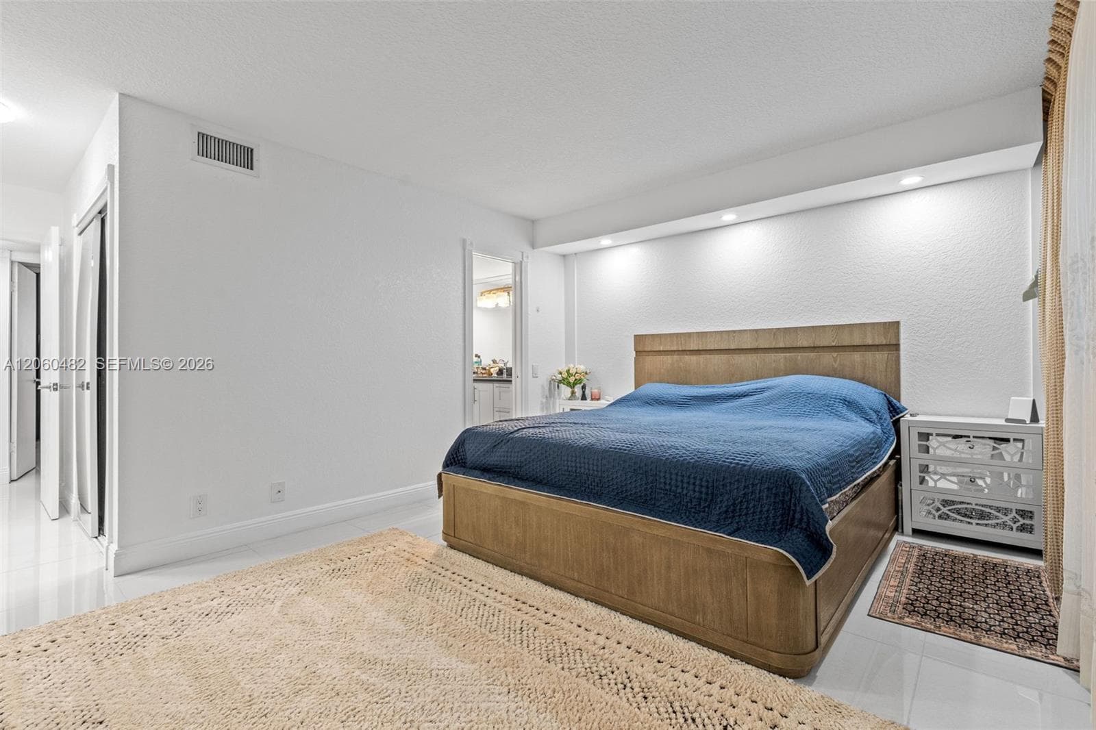 Meadowbrook Tower I · #207 in Hallandale Beach - Photo 16