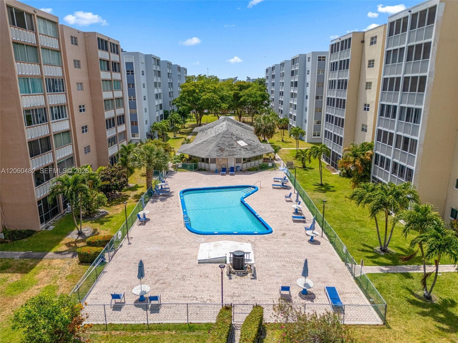 Meadowbrook Tower I · #207 in Hallandale Beach - Photo 25
