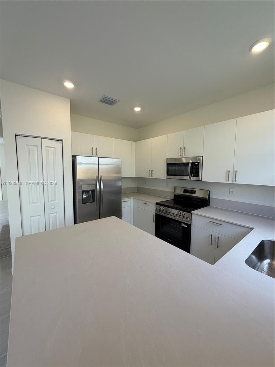 2664 SE 25th Rd #2664 photo 6