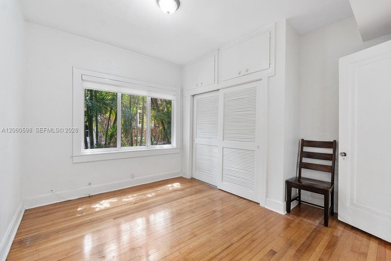 1042 Sorolla Ave photo 36