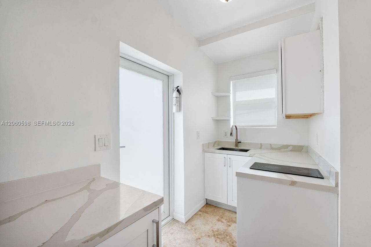 1042 Sorolla Ave photo 82