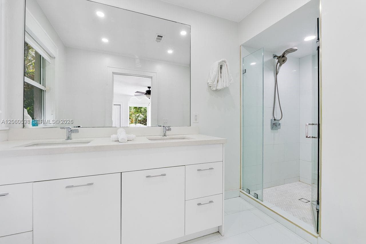 1042 Sorolla Ave photo 48