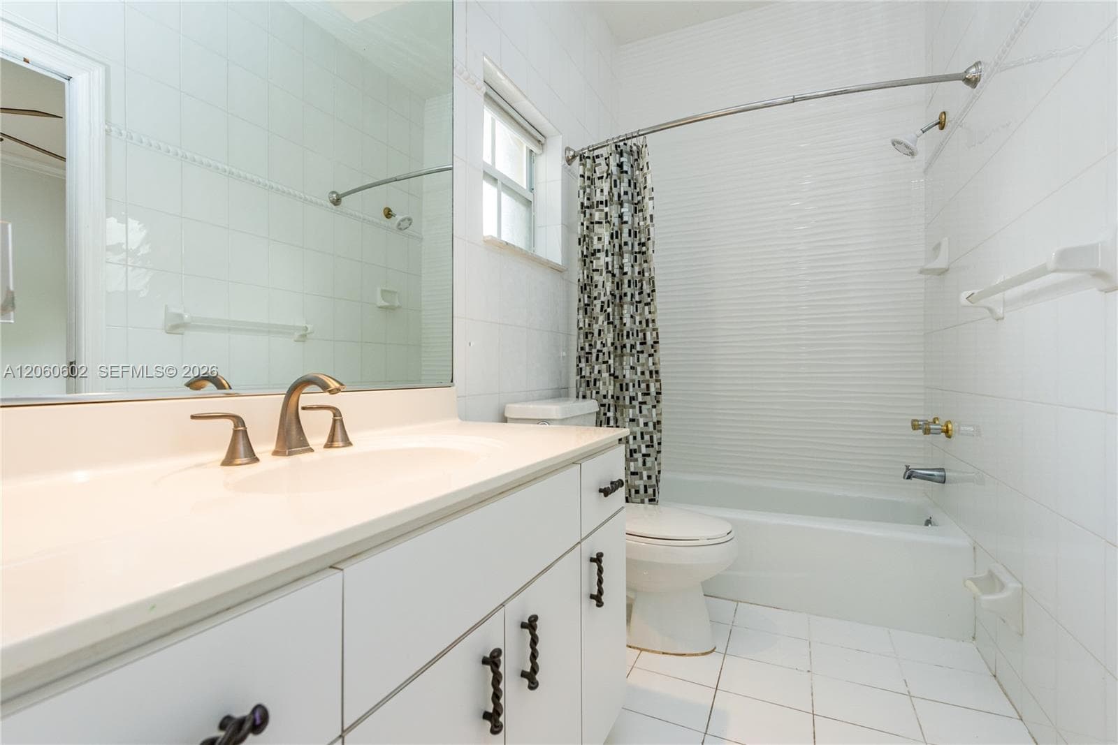 8198 SW 84th Ter photo 35