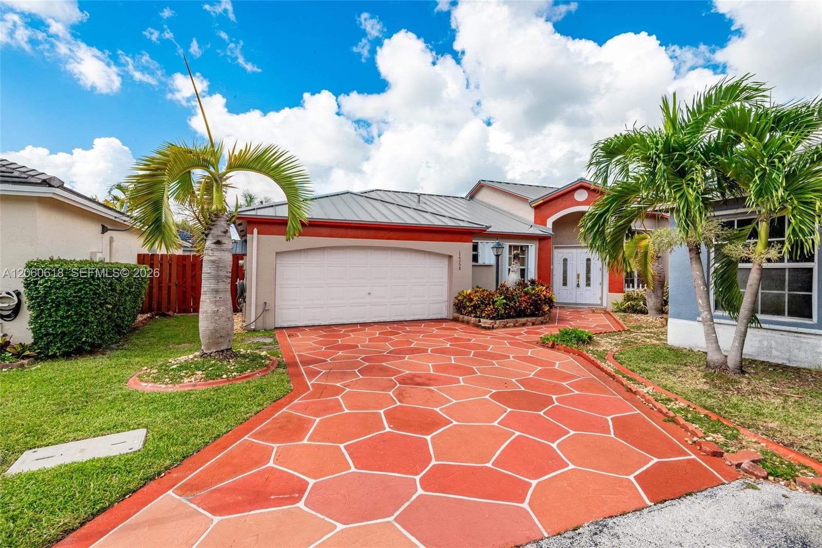 12268 SW 144th Ter photo 2