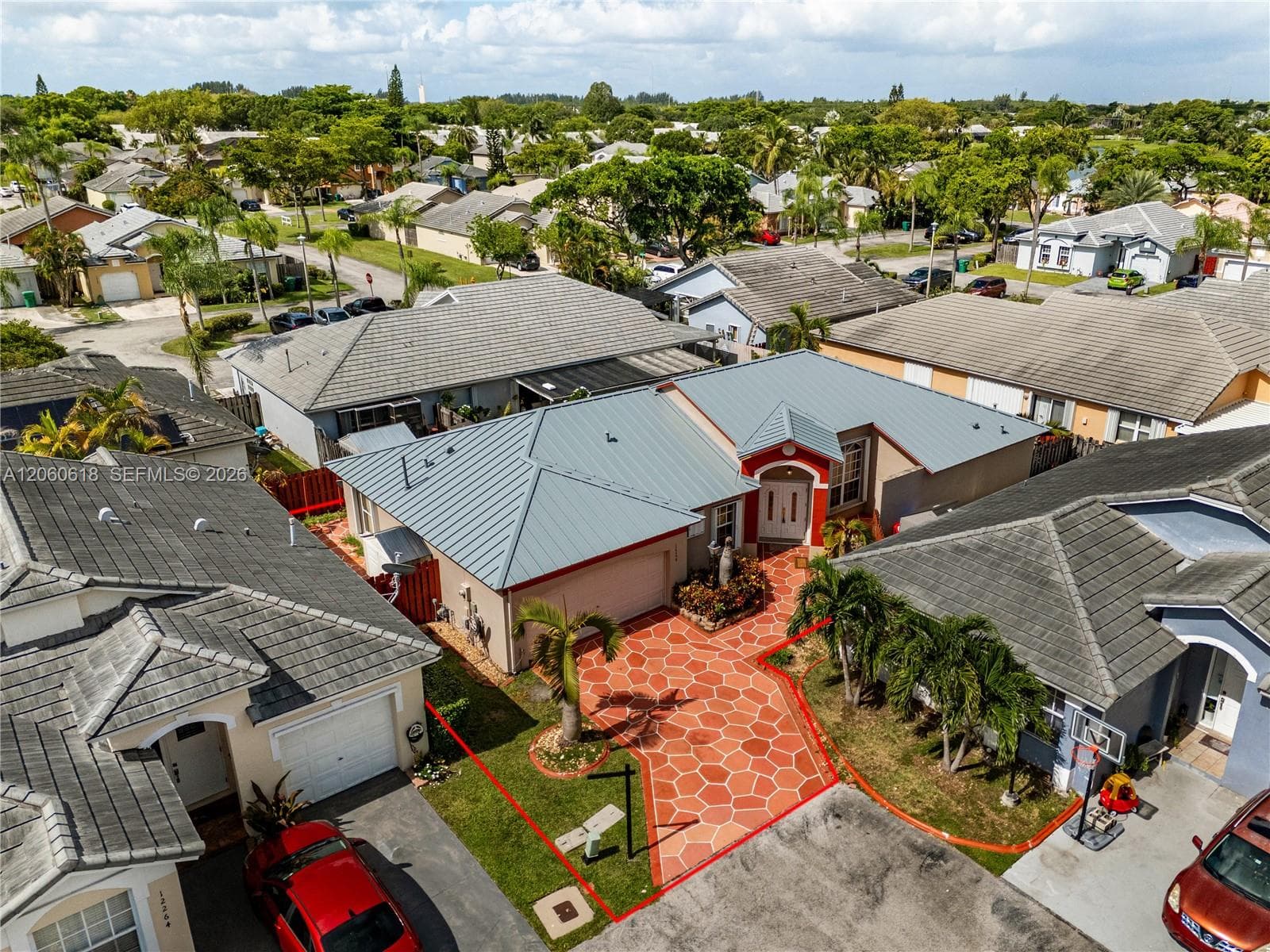 12268 SW 144th Ter photo 3