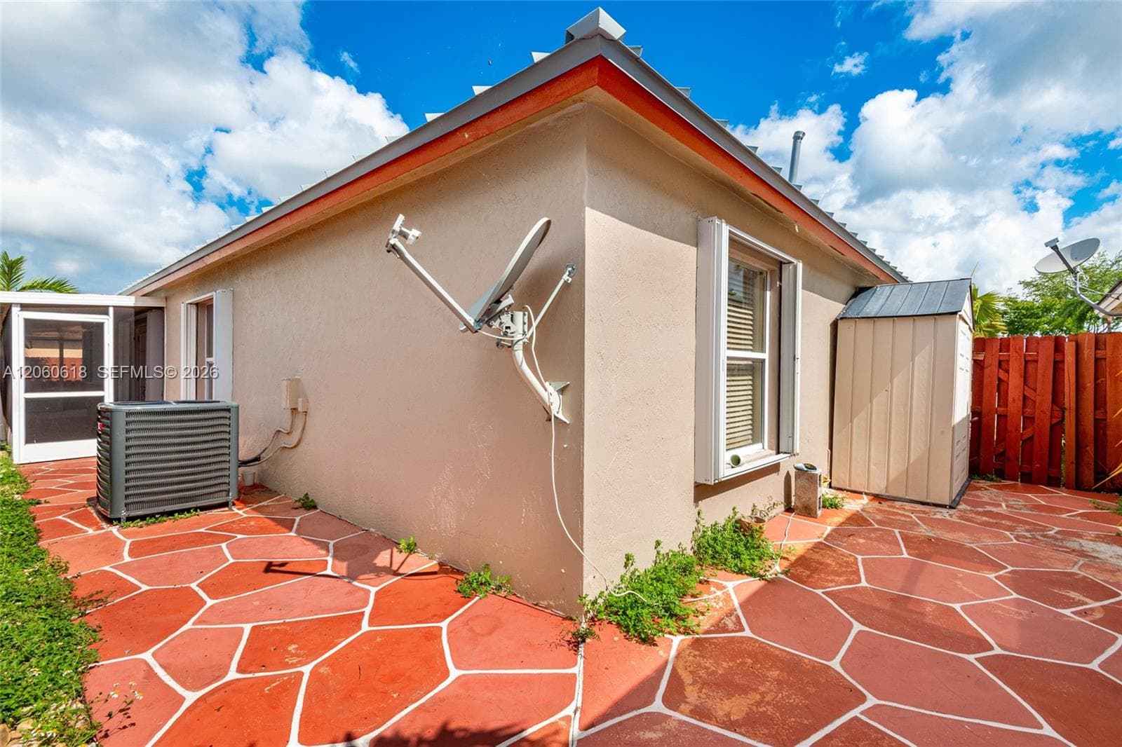 12268 SW 144th Ter photo 36