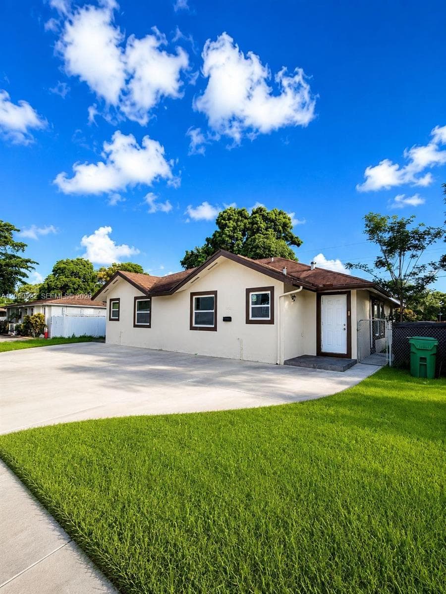 10501 SW 172nd St #10501 photo 1