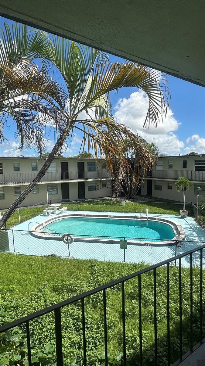 VILLAS OF WEST BIRD CONDO · #50 in Miami - Photo 10