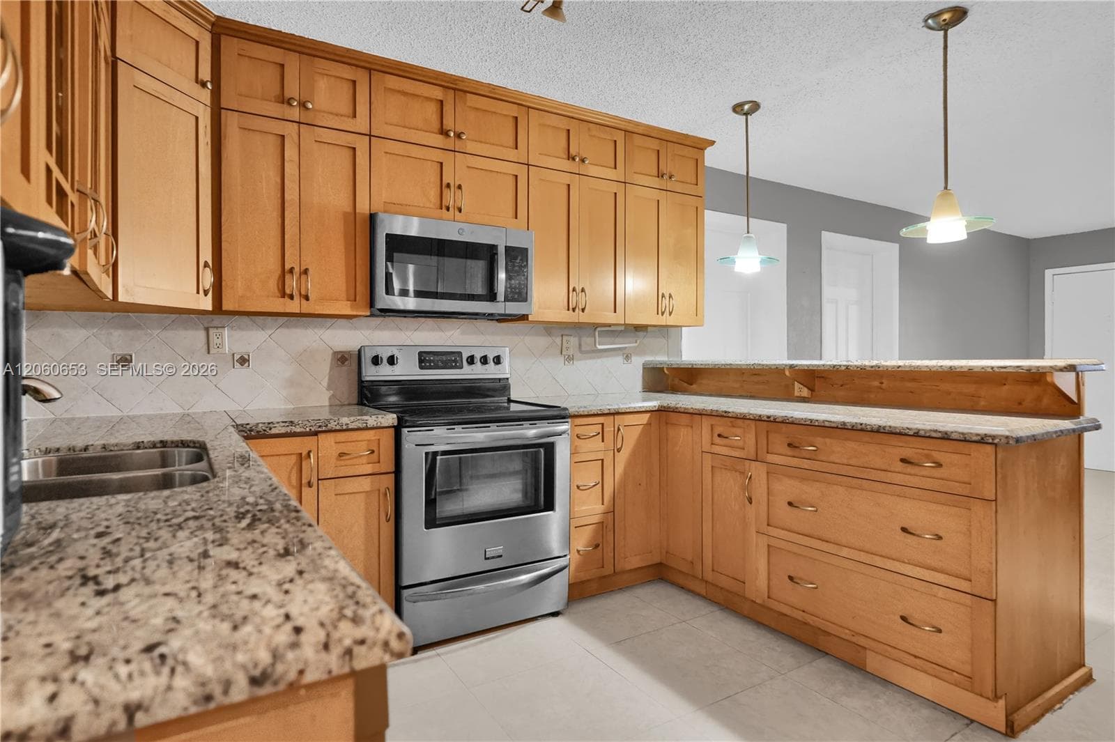 THE CASTILLE CONDO · #21 in Miami Beach - Photo 2