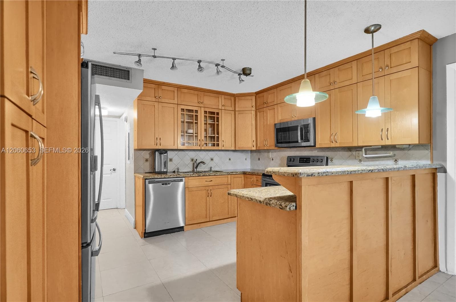 THE CASTILLE CONDO · #21 in Miami Beach - Photo 4