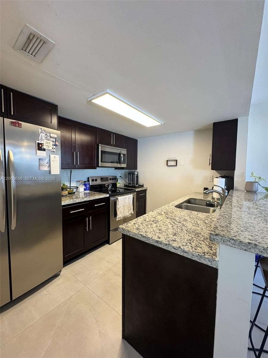 GABLES POINT · #10 in Miami - Photo 7