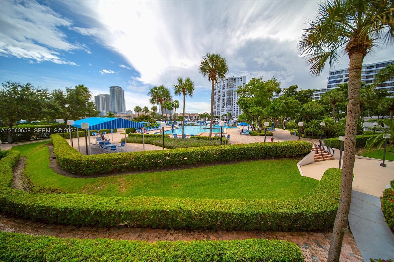 The Olympus Condo · #517 in Hallandale Beach - Photo 32