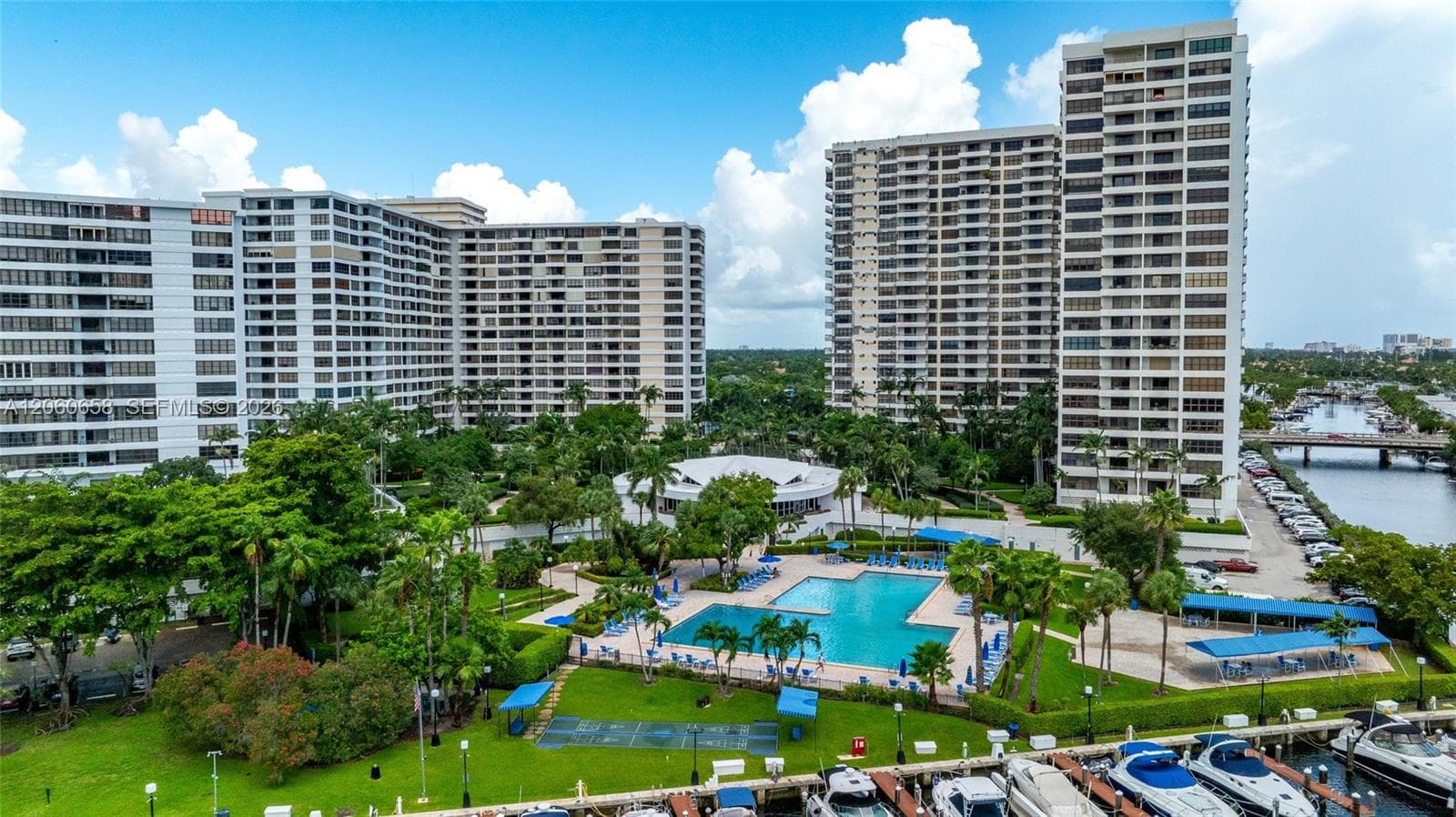 The Olympus Condo · #517 in Hallandale Beach - Photo 9