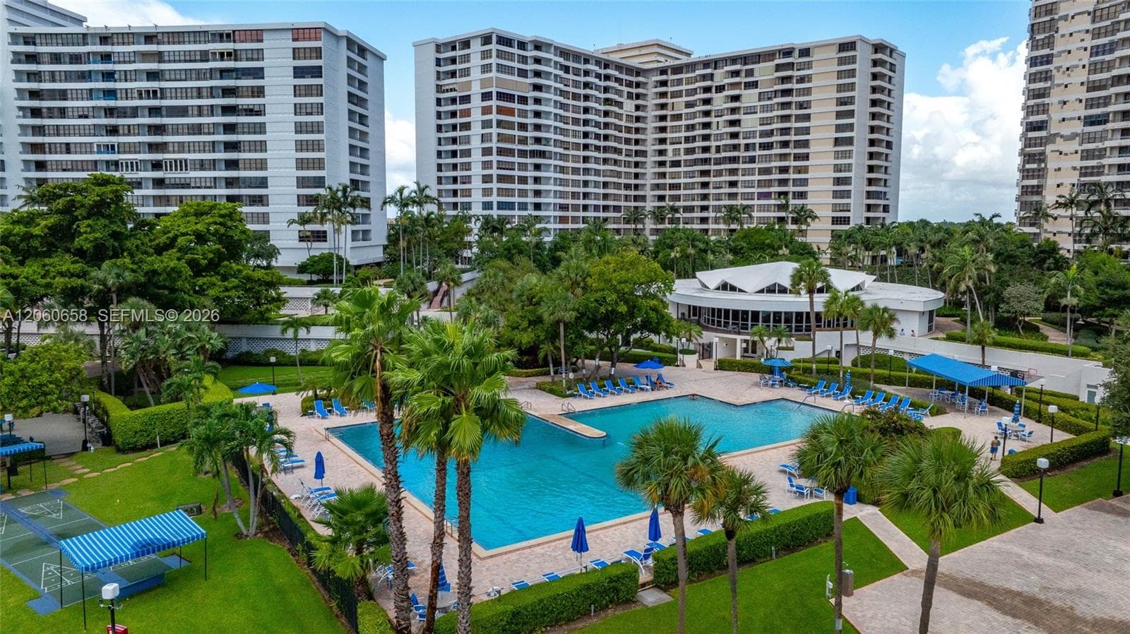 The Olympus Condo · #517 in Hallandale Beach - Photo 14