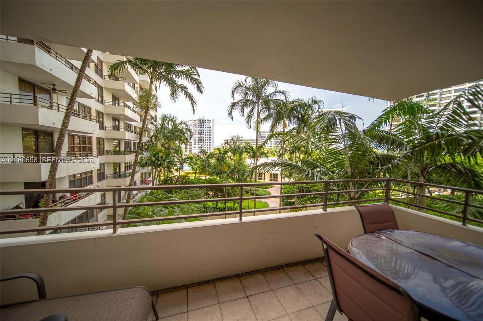 The Olympus Condo · #517 in Hallandale Beach - Photo 19