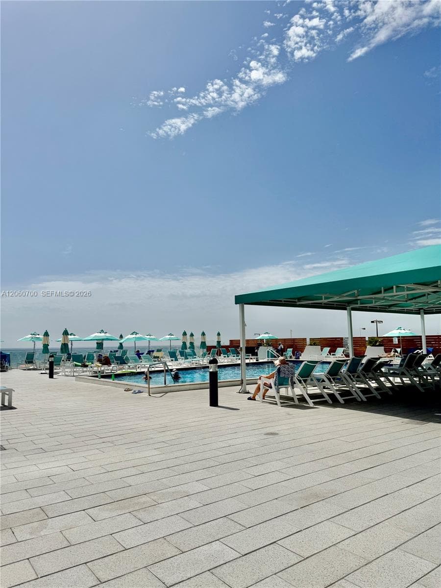 PARKER TOWER · #310 in Hallandale Beach - Photo 17