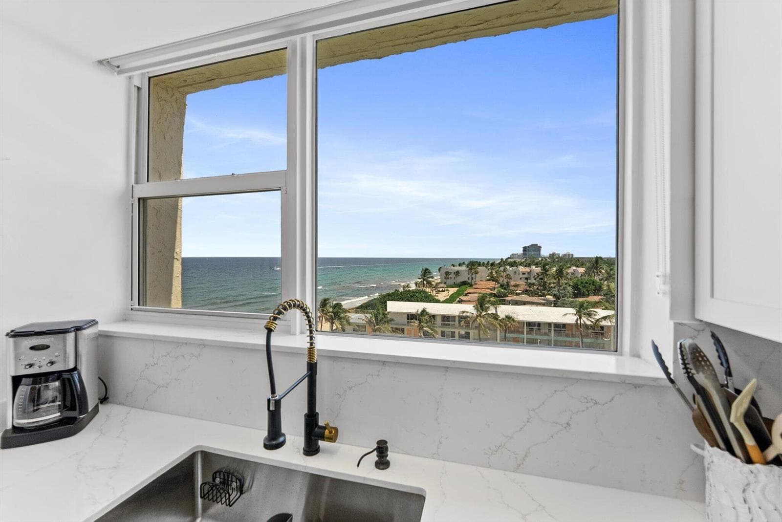 KITCHEN VIEW