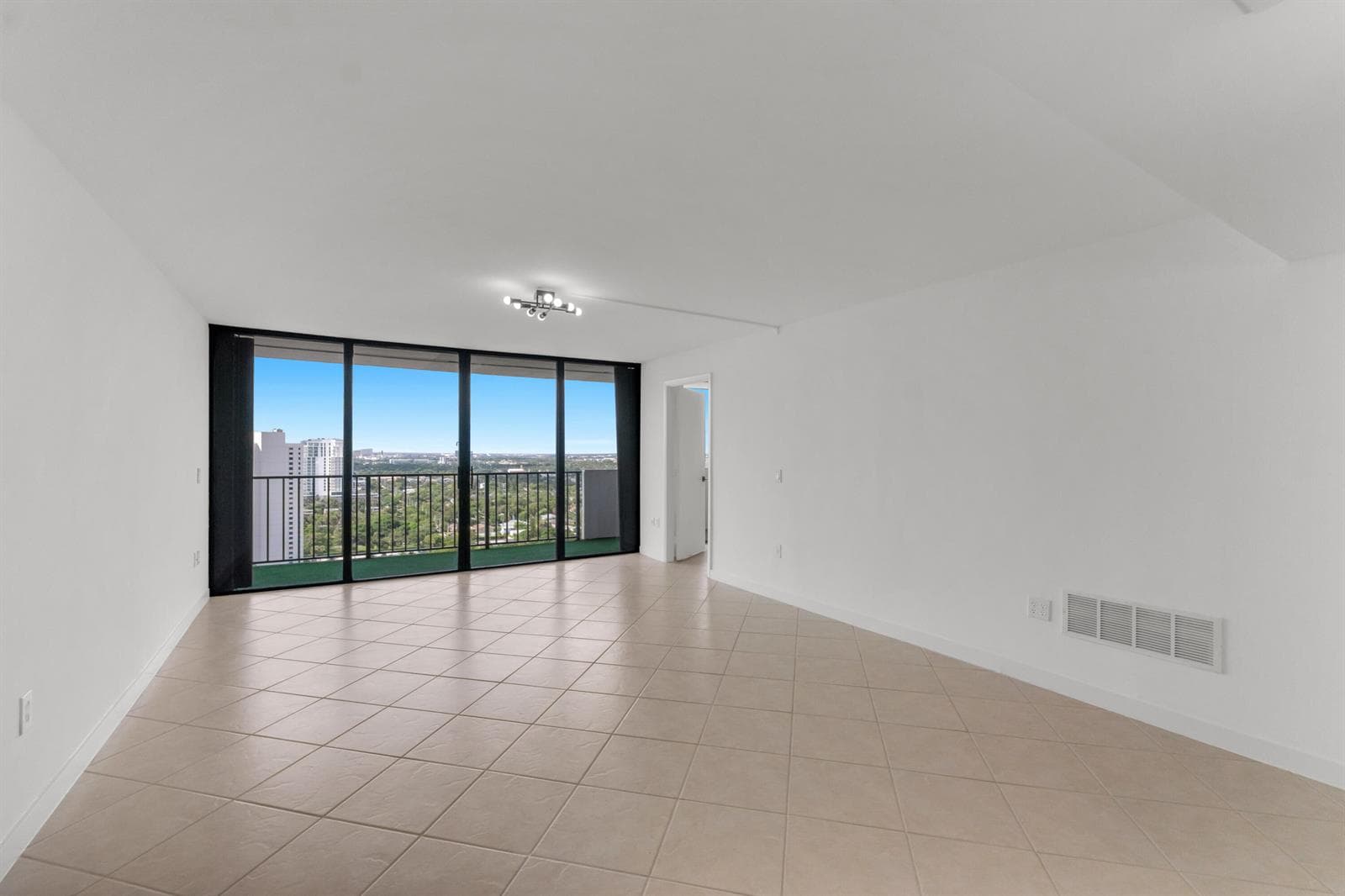 5600 N Flagler Dr u2504-9