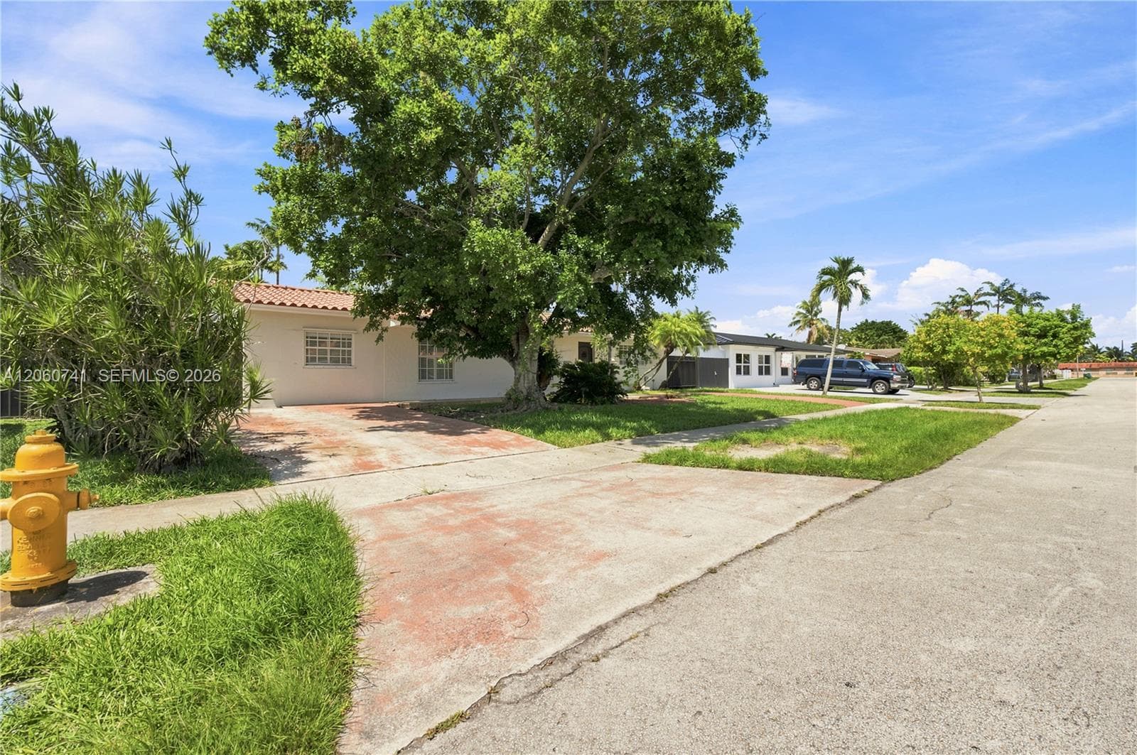 11831 SW 31st St photo 2