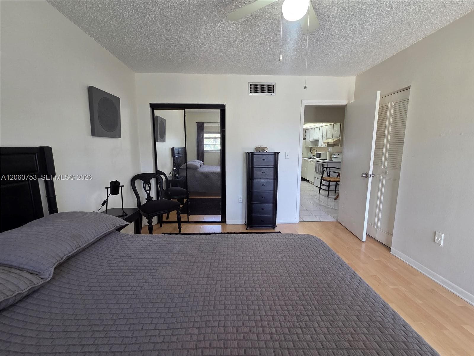 STAR PARADISE · #229 in Hallandale Beach - Photo 22