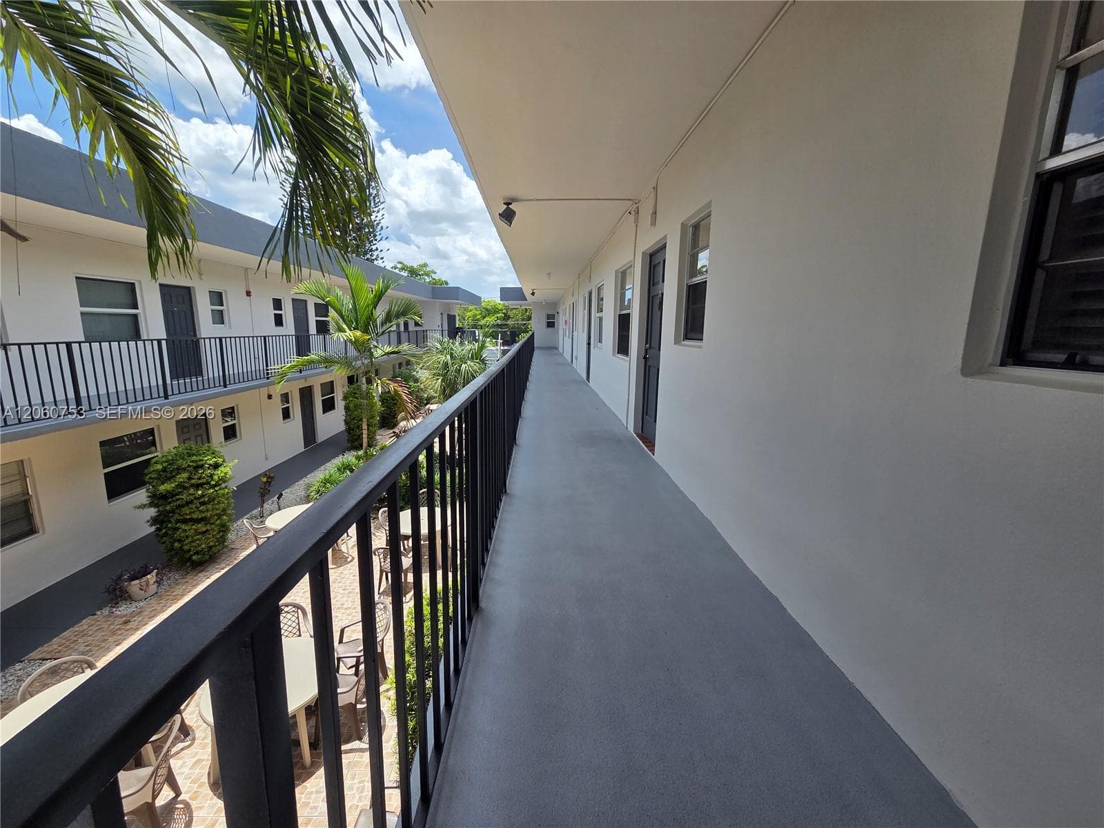 STAR PARADISE · #229 in Hallandale Beach - Photo 24