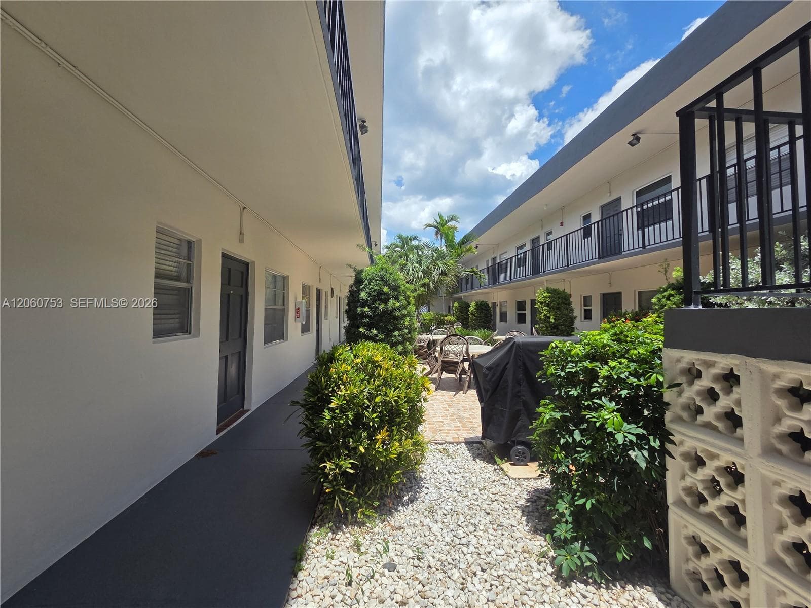 STAR PARADISE · #229 in Hallandale Beach - Photo 30