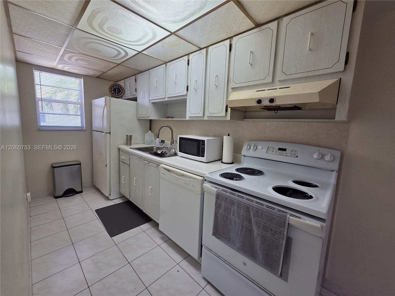 STAR PARADISE · #229 in Hallandale Beach - Photo 14