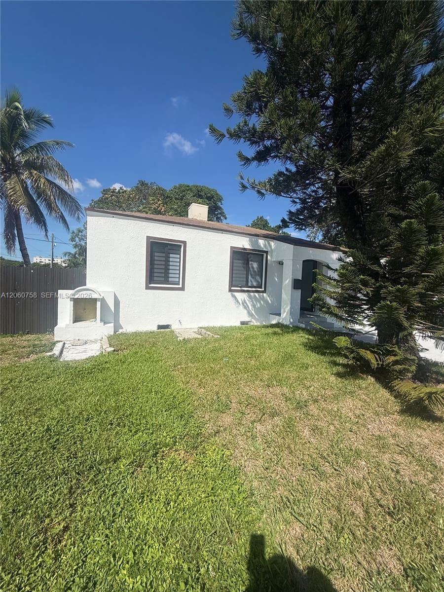 5700 N Miami Ave photo 27