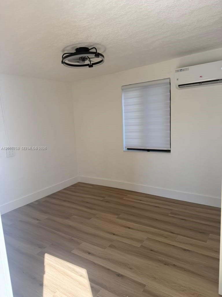 5700 N Miami Ave photo 36