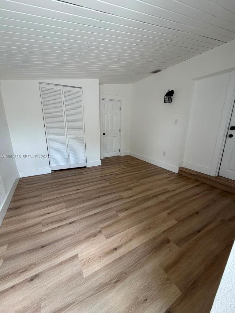 5700 N Miami Ave photo 14