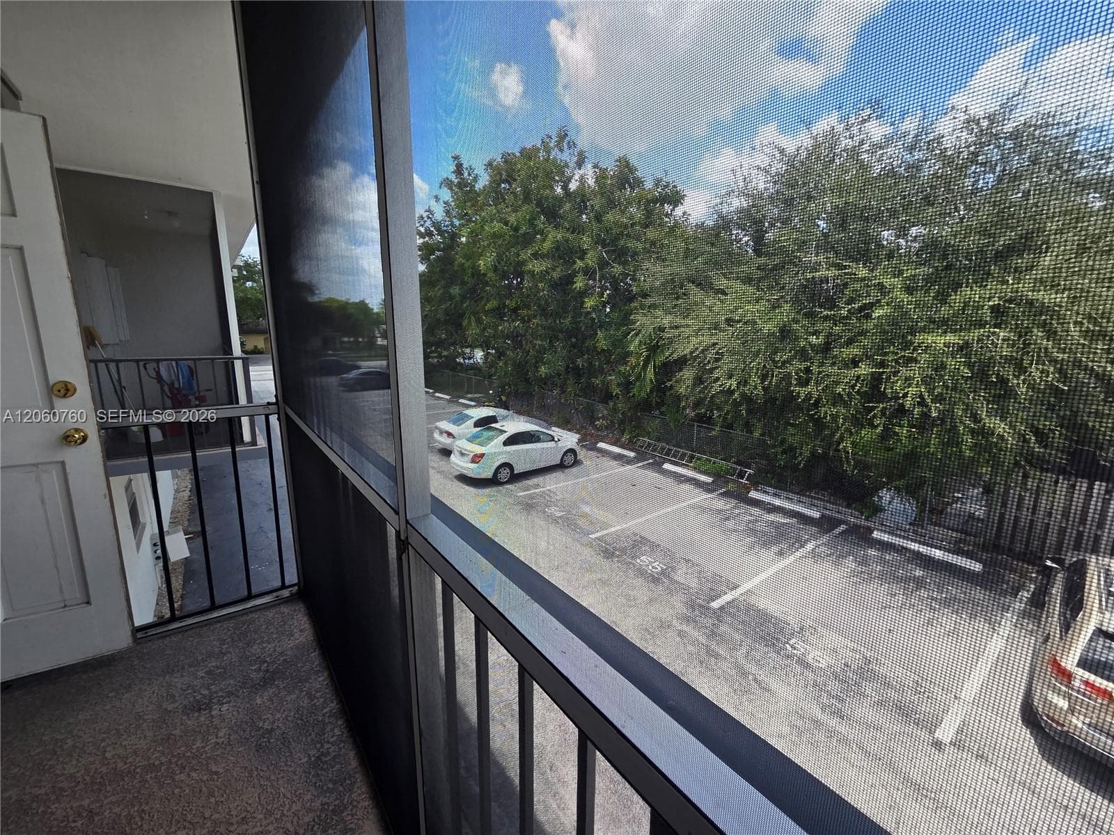 STAR PARADISE · #217 in Hallandale Beach - Photo 12