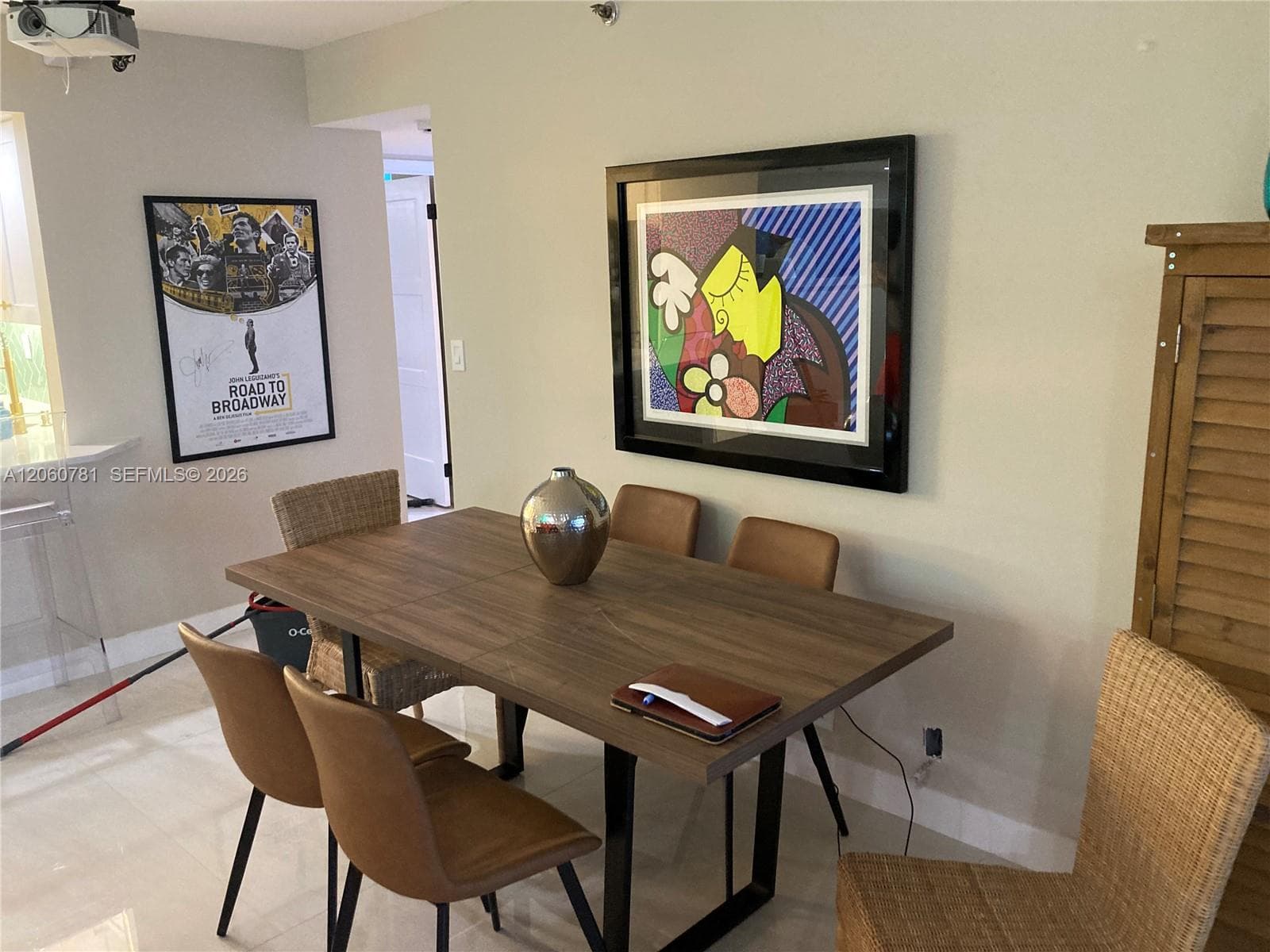 THE STERLING CONDO · #1701 in Miami Beach - Photo 4