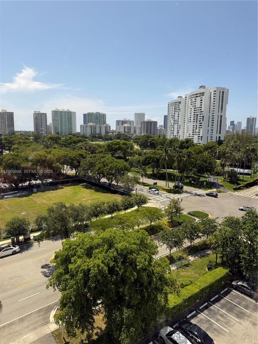 BONAVISTA CONDO · #803 in Aventura - Photo 4