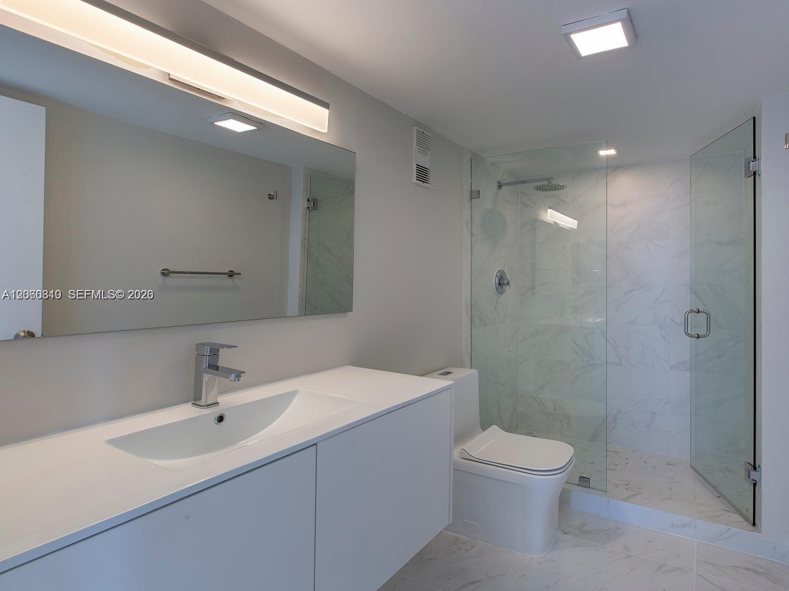 WILSHIRE CONDO · #1013W in Miami - Photo 10