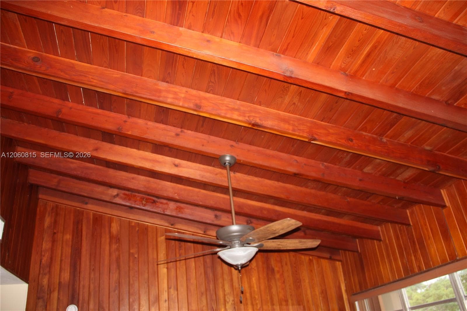 Exposed Beam High Ceilings