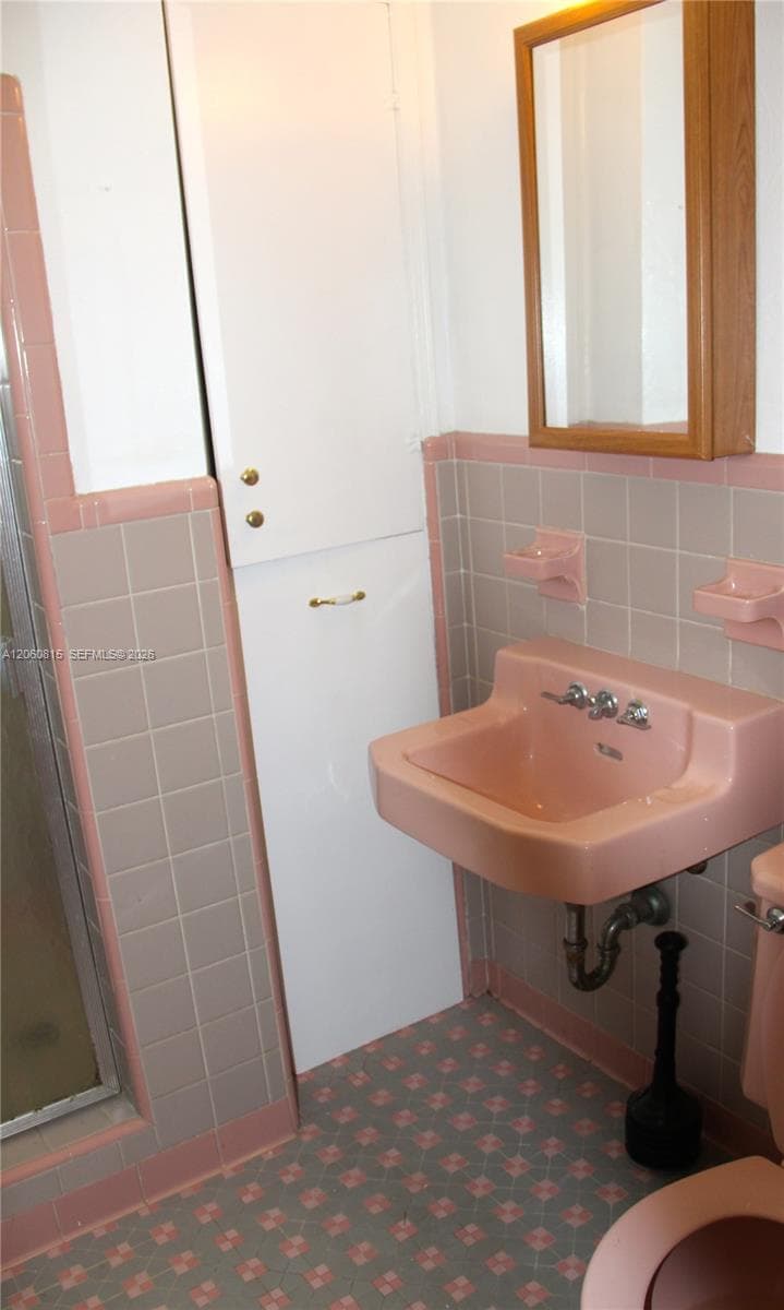 Bathroom (2)