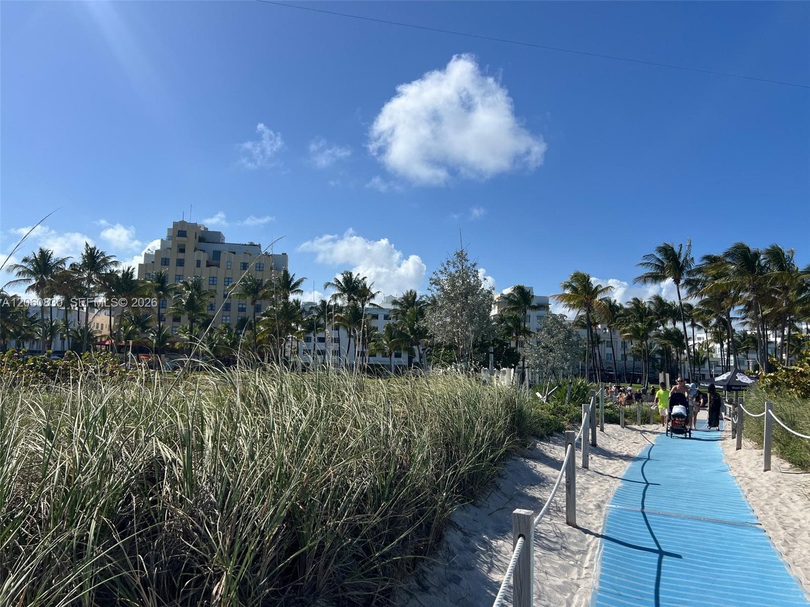 Direct Beach entrance