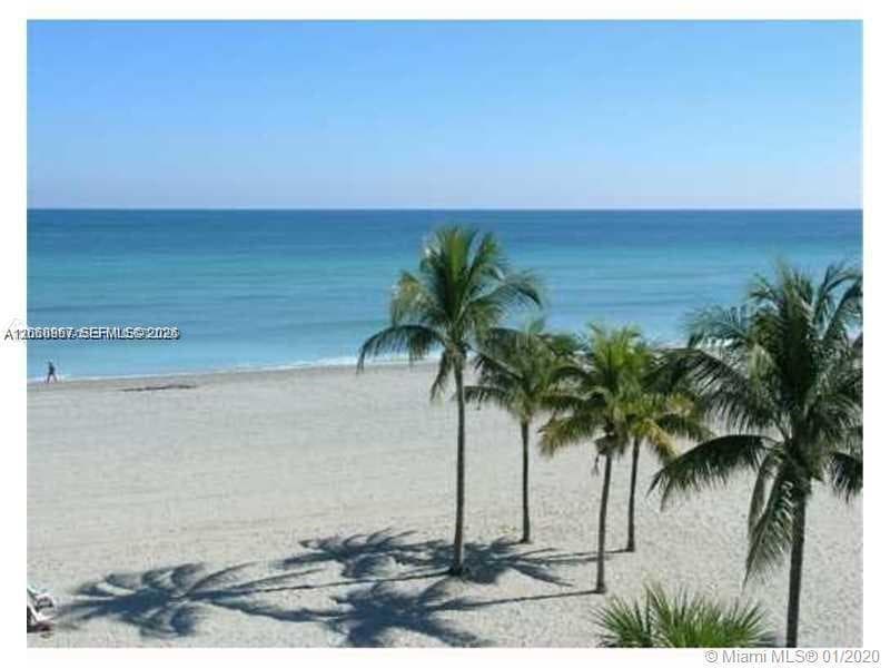 DIPLOMAT GOLF & RACQUET C · #2330 in Hallandale Beach - Photo 13