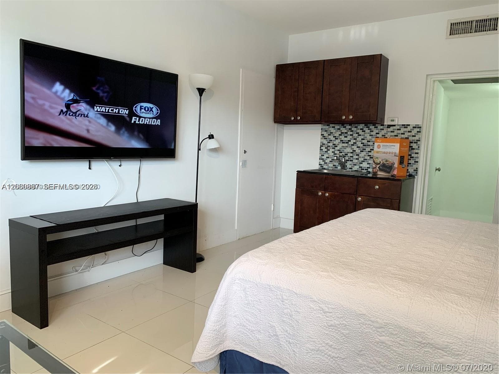 DIPLOMAT GOLF & RACQUET C · #2330 in Hallandale Beach - Photo 3